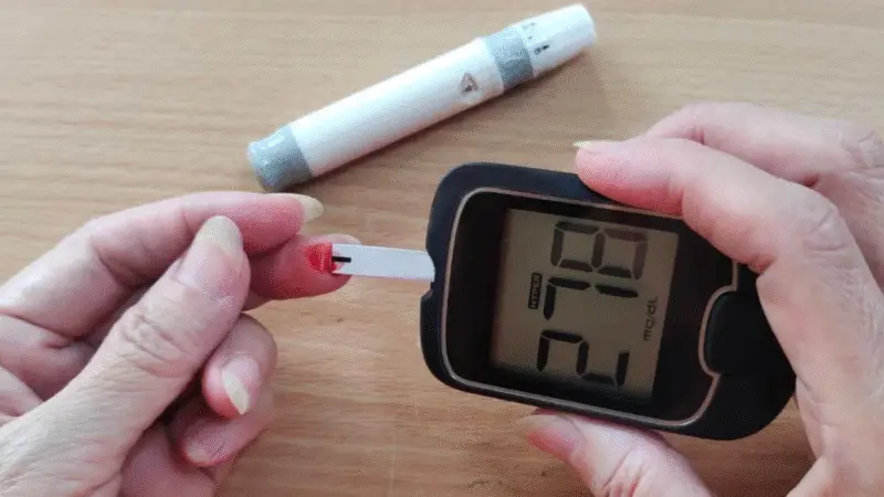 15 Sintomas de diabetes alta: será que você sabe reconhecer?
