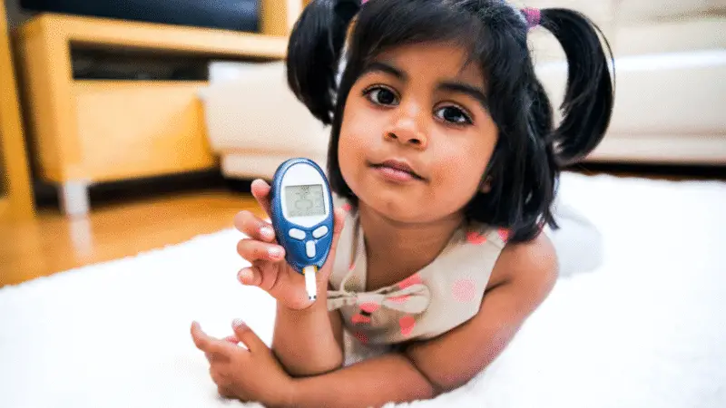 Como cuidar da criança com diabetes: 10 passos fundamentais