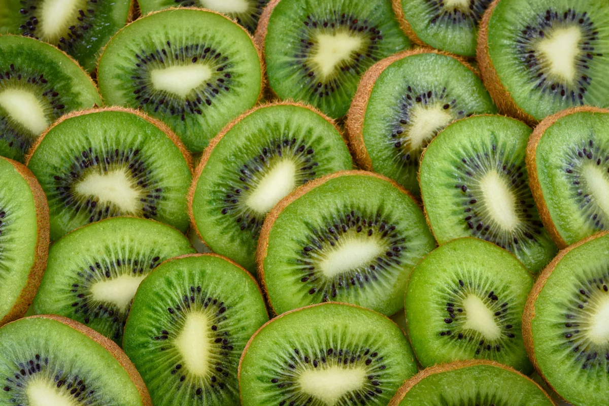 Kiwi é bom para diabetes? 5 benefícios que pouca gente conhece!